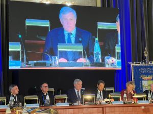 Tajani presiede conferenza sul ruolo dei missionari per lo sviluppo sostenibile al G7 di Pescara (foto: Migrantes)