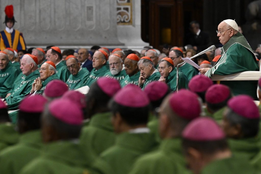 Papa Francesco presiede la Santa Messa per la conclusione dell’Assemblea generale ordinaria del Sinodo dei Vescovi.